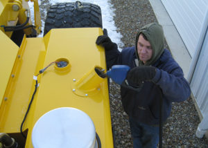 UT5212 Fuel Fill